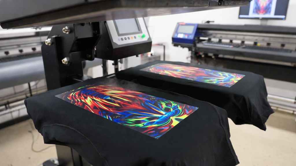 DTF printing process on stretch fitness fabric using heat press machine